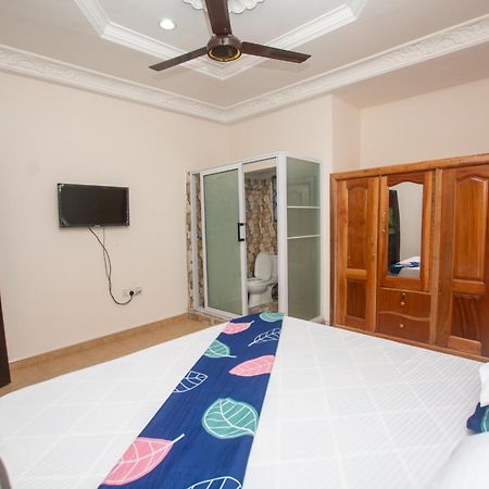 Yaa Asantewaa Inn Ejisu Bagian luar foto