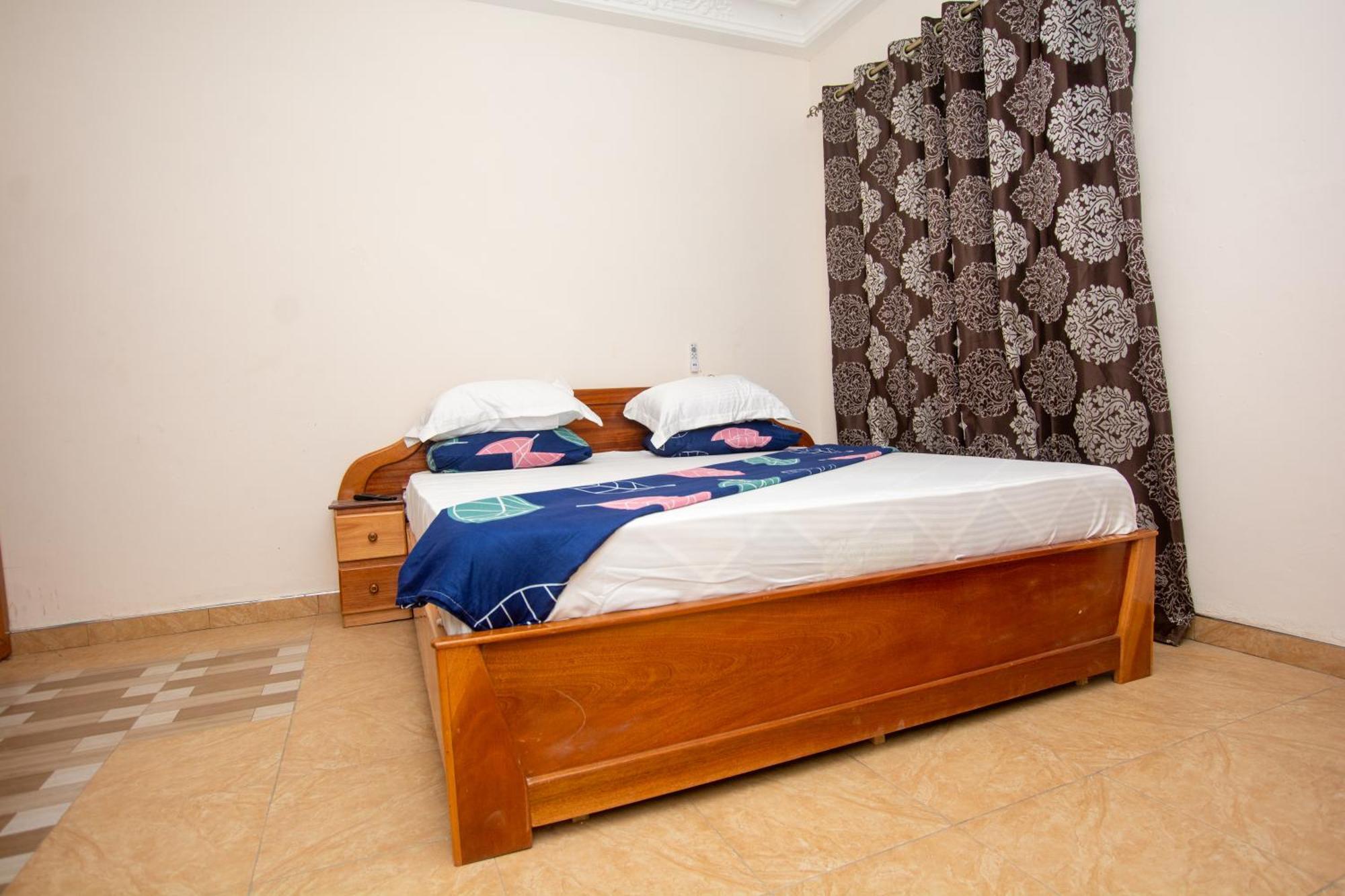 Yaa Asantewaa Inn Ejisu Bagian luar foto