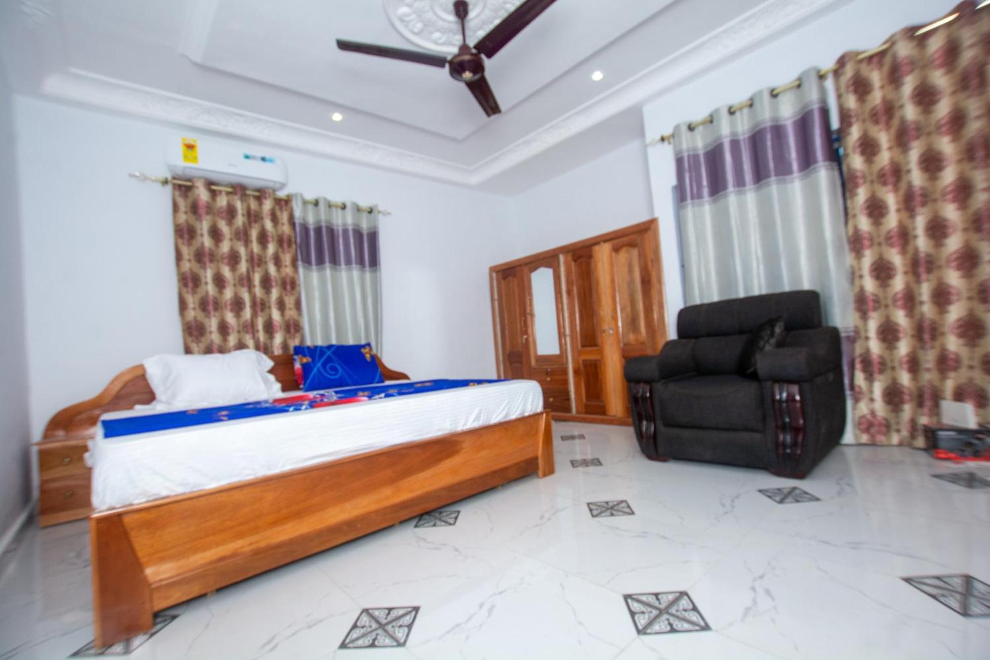 Yaa Asantewaa Inn Ejisu Bagian luar foto
